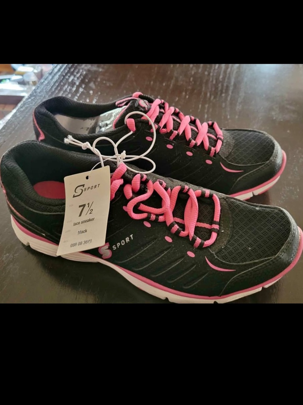 Sketchers running shoes